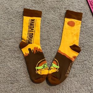 mandolorian baby yoda socks